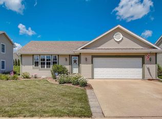 232 Settlement Rd, Hartford, WI 53027