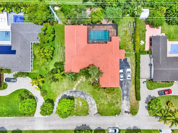 7501 SW 84th Ct, Miami, FL 33143