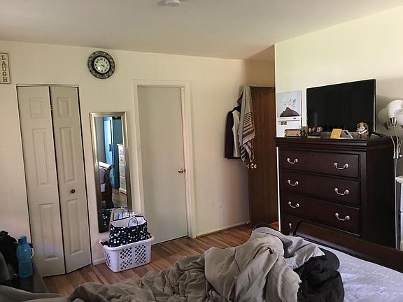 5th image of 1704 W Victoria Dr APT 203