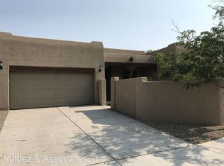 7109 Calientito Loop, Santa Fe, NM 87507