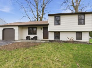 8442 Transit Ln, Baldwinsville, NY 13027