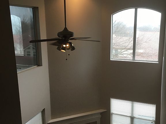 4th image of 3413 Augusta Blvd