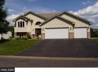 742 Village Green Ln, Mora, MN 55051