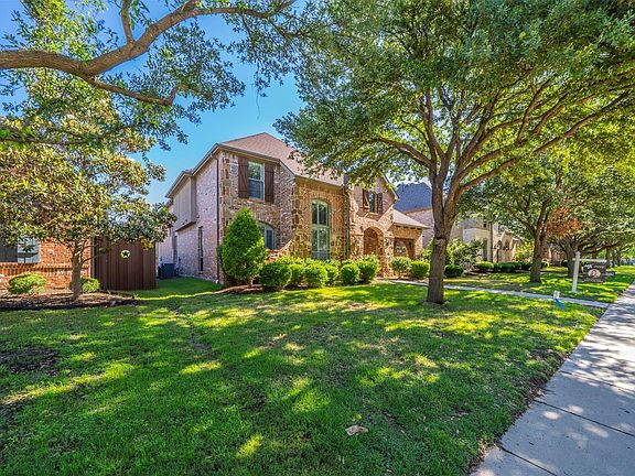 3rd image of 1364 Aubrey Ln