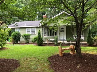 3828 Oakwood Rd, Charlotte, NC 28269