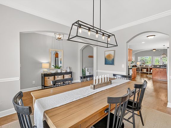 5th image of 506 Dante Ranch Ln