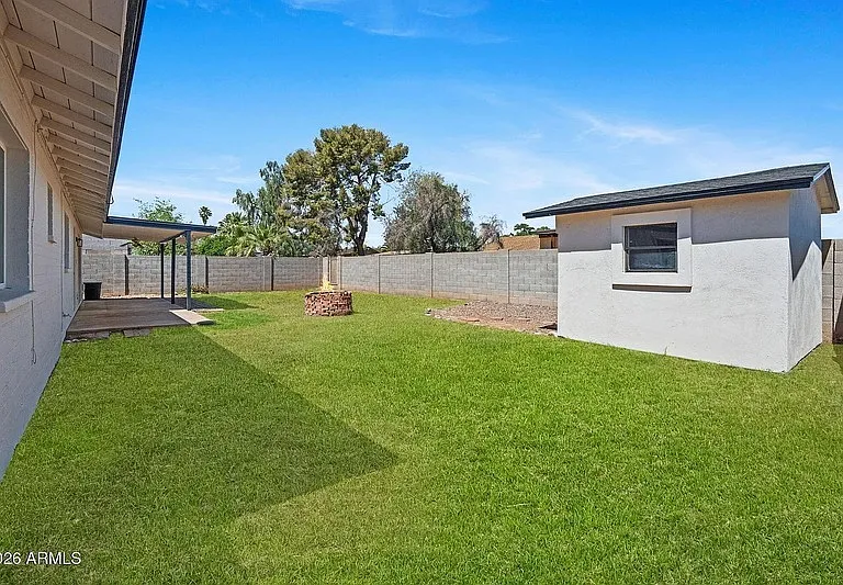 1664 E Del Rio Dr — Photo 34