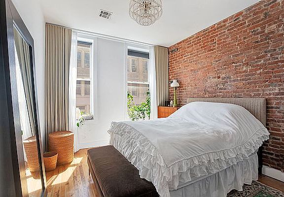 4th image of 63 Lispenard St APT 5B