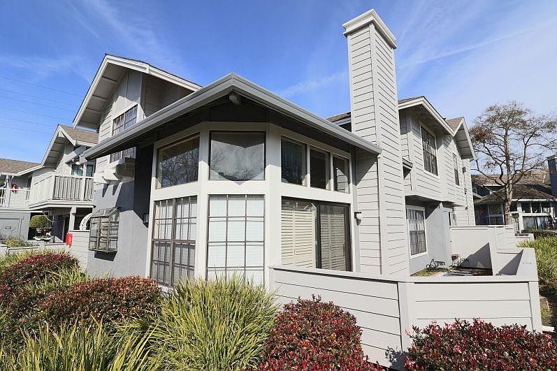 1st image of 1640 Vista Del Sol