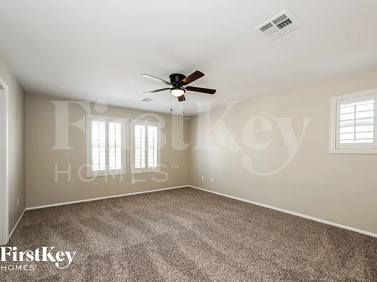11060 Camden Bay St — Photo 9