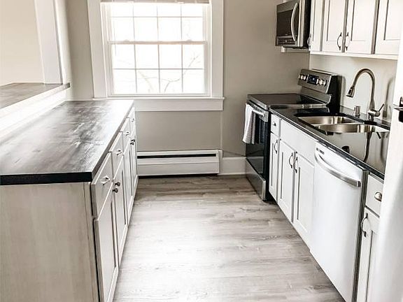 Bright and beautiful completely stocked kitchen