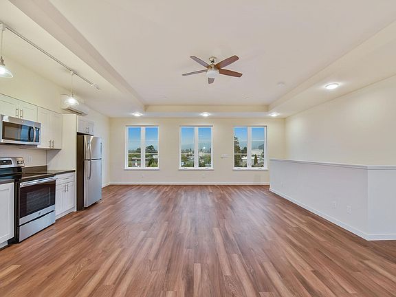 "Top of the world" views in all directions.