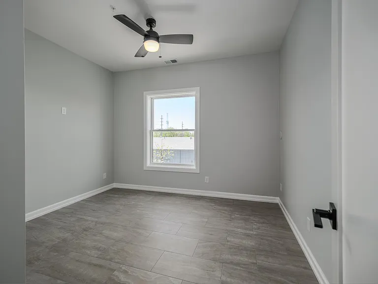 1737 Frankfort Ave #203 — Photo 9