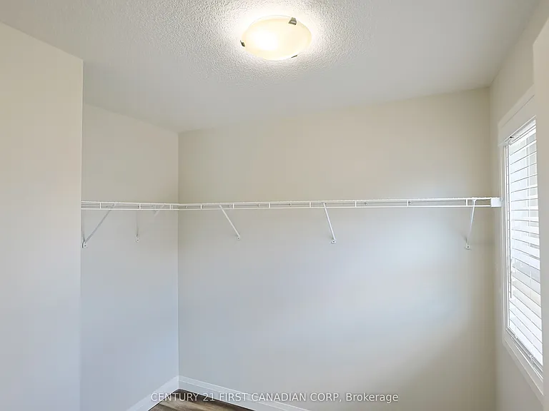 827 Kleinburg Dr E — Photo 41