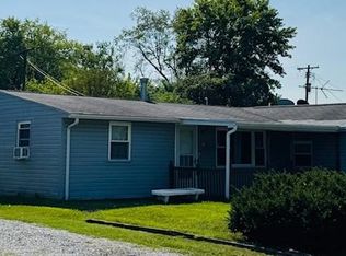 214 Saint John Dr, Cahokia, IL