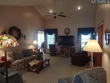 3rd image of 113 Claybrook Dr