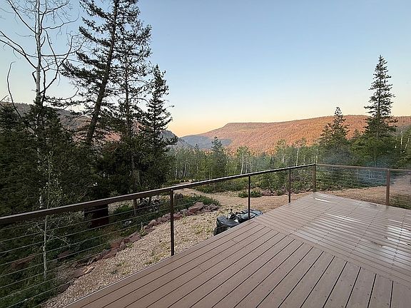 5th image of 3946 Soapstone Basin Rd Cabin 26