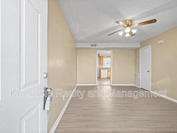 3rd image of 279-2 Northridge Dr
