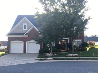 13227 White Moon Ct, Charlotte, NC 28213