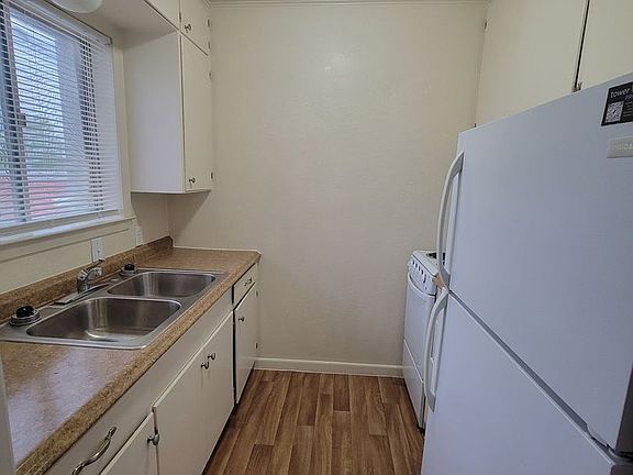 3rd image of 1814 Hunt St #1816-7