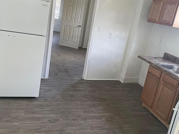 4th image of 114 Oak St #1