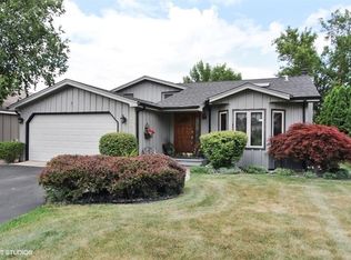 33123 N Cove Rd, Grayslake, IL 60030