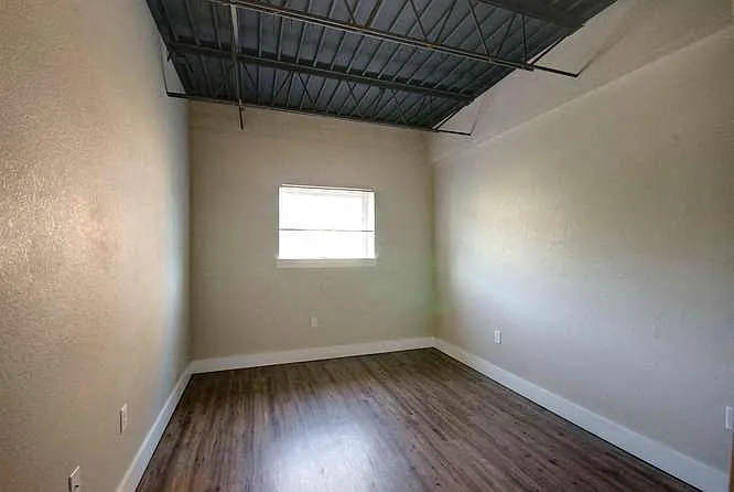855 Broadway Street Bedroom
