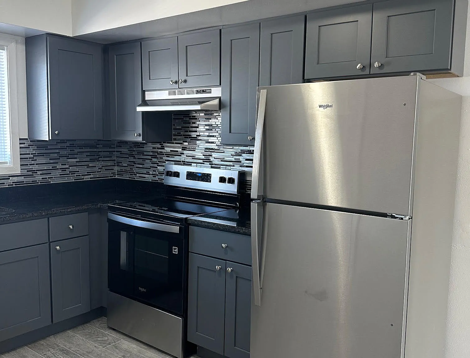 2 bed, 1000 sqft, $2,000 — Photo 1