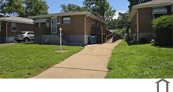 4446 Eminence Ave — Photo 1