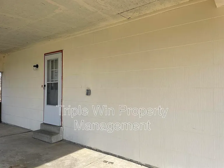 1225 Carla Dr — Photo 6