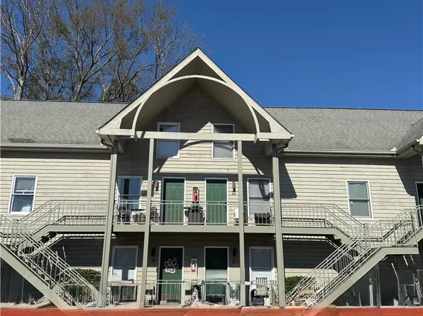 528 Genelda Ave APT 19, Auburn, AL 36832