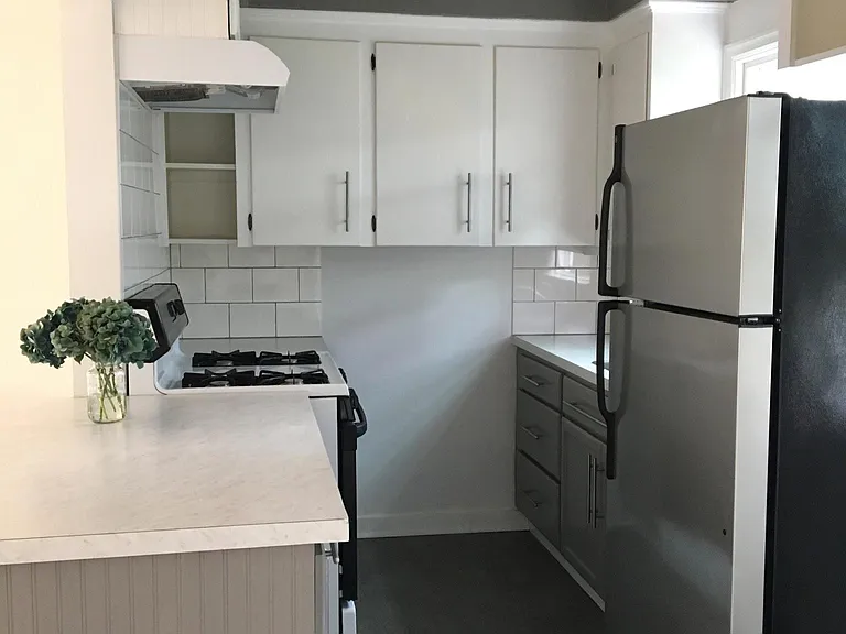 31 NE Going St — Photo 19