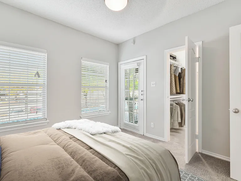 Estates at Las Colinas - U Renovation