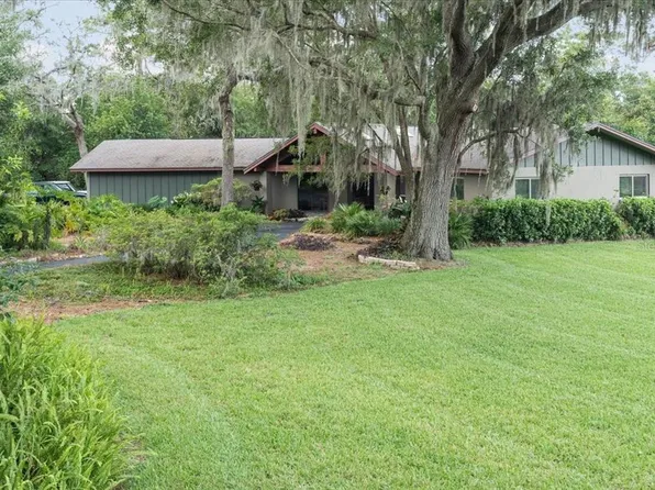 1717 Ryan Dr, Lutz, FL 33549