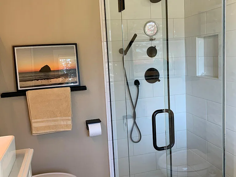 21390A SW McInnis Ln — Photo 21