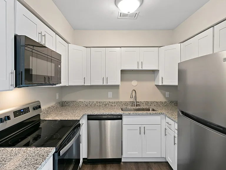 8155 S Stony Dr #0 — Photo 2