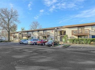 4 Secora Rd APT E4, Monsey, NY 10952
