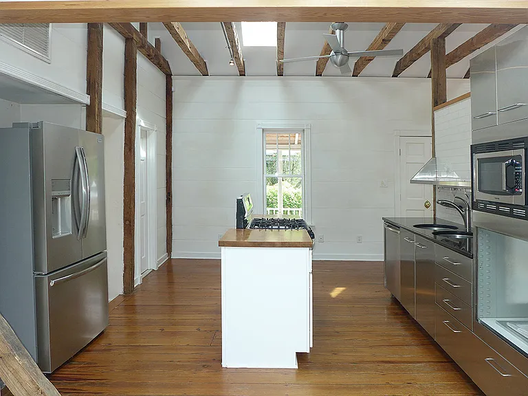 917 Phils Creek Rd — Photo 8