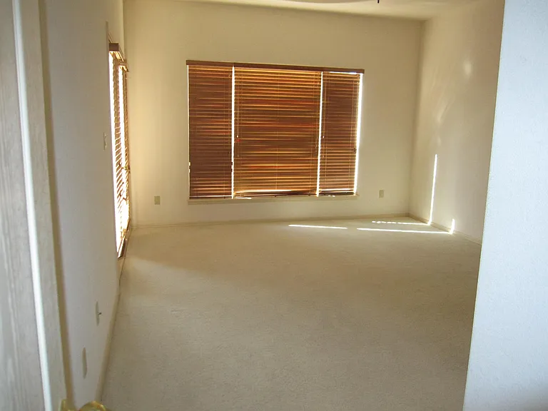 564 Canyon Point Rd — Photo 12