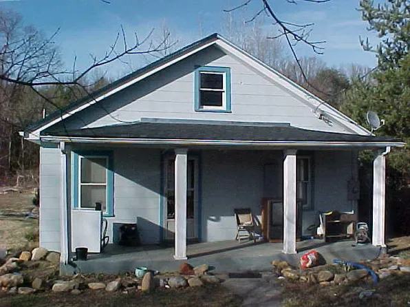 116 W 30th St, Buena Vista, VA 24416