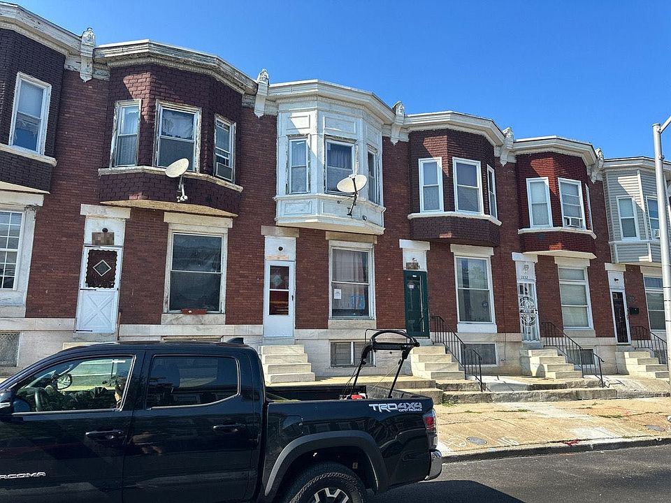 2nd image of 2836 Harlem Ave