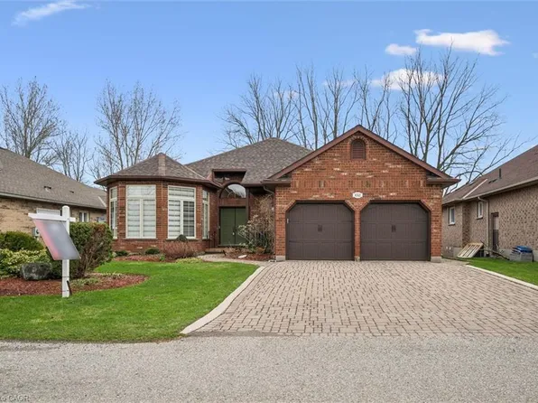 152 Golf Links Dr, Wilmot, ON N3A 3P1