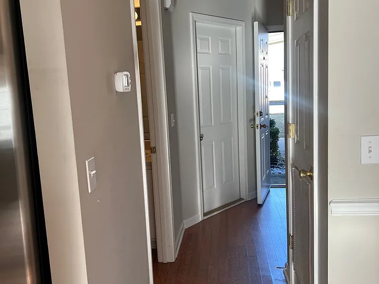 195 N Springview Dr — Photo 6