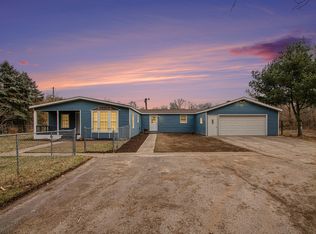 56215 Twin Lakes Rd, Cassopolis, MI 49031