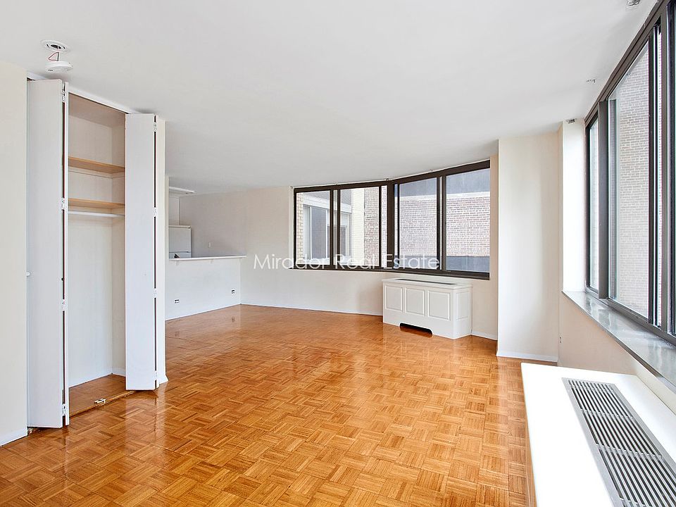 1st image of 245 E 44th St APT 26F
