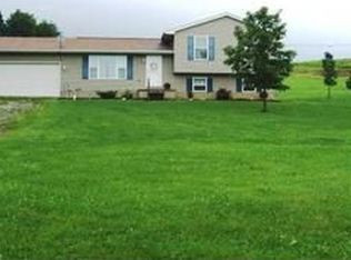 1043 Fort St, Smithton, PA 15479