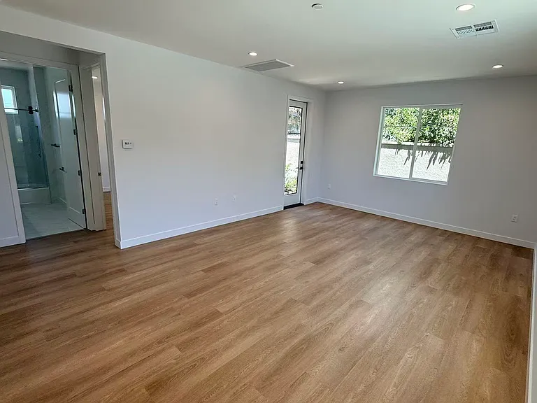 14527 Clark St #F — Photo 2