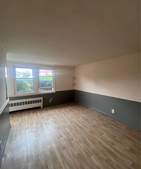 348 E Beech St #LOWER — Photo 3