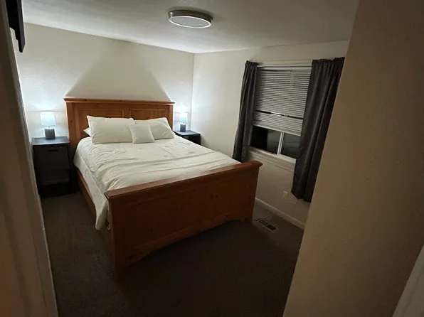 1801 Cleveland Ave #2, Anchorage, AK 99517