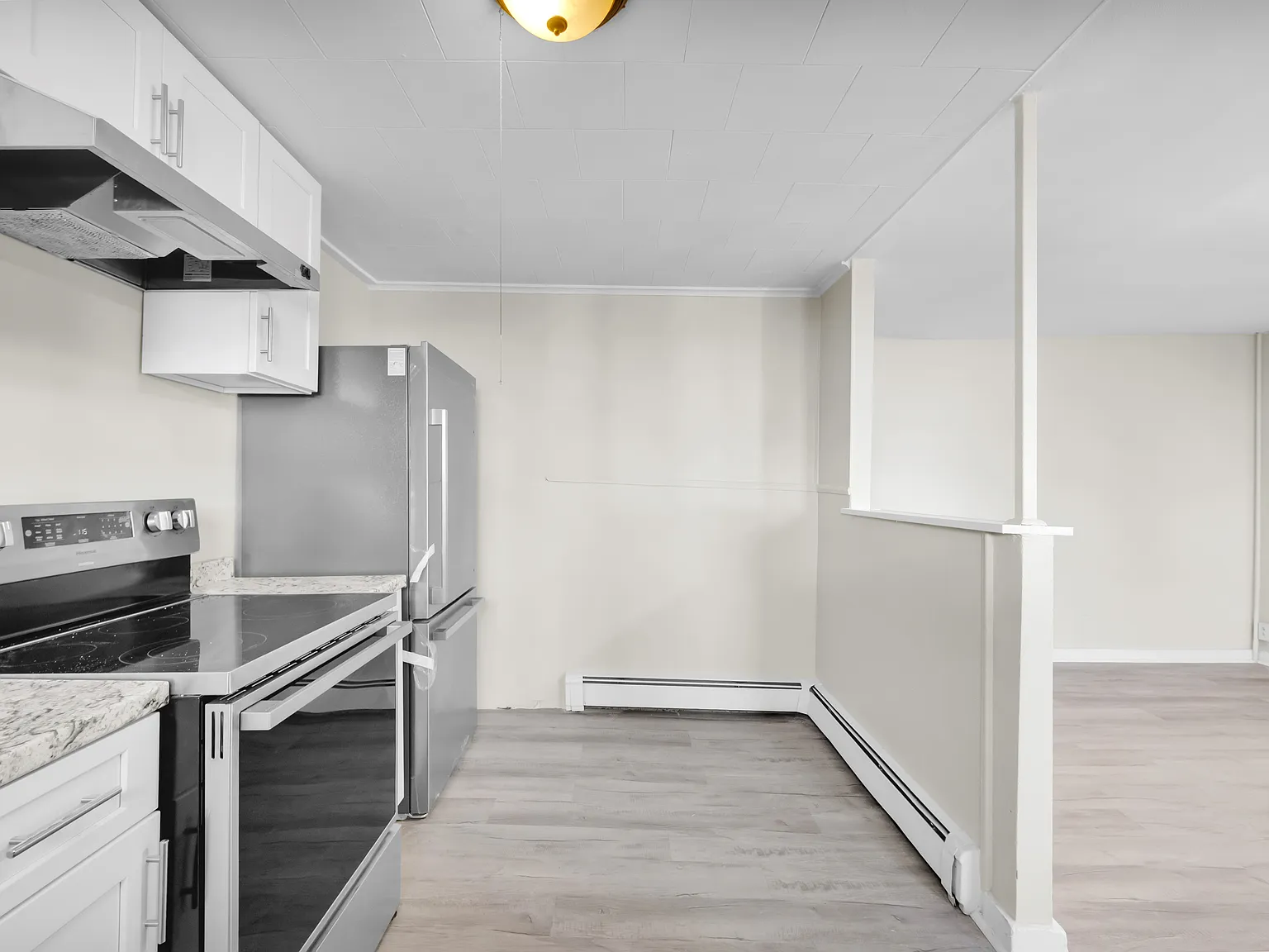 1 bed, 950 sqft, $1,235 — Photo 1